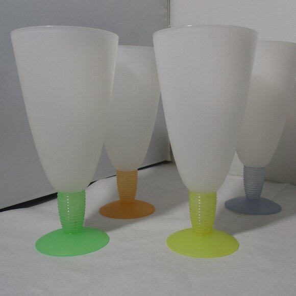 Tupperware Tall Plastic Parfait Goblets Cups Dessert Ice Cream Glasses - Picture 3 of 7